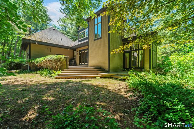 8 Beacon Heath, Farmington, CT 06032