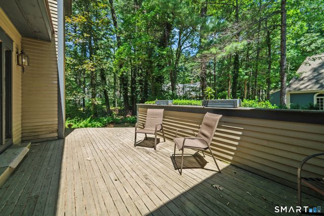 8 Beacon Heath, Farmington, CT 06032