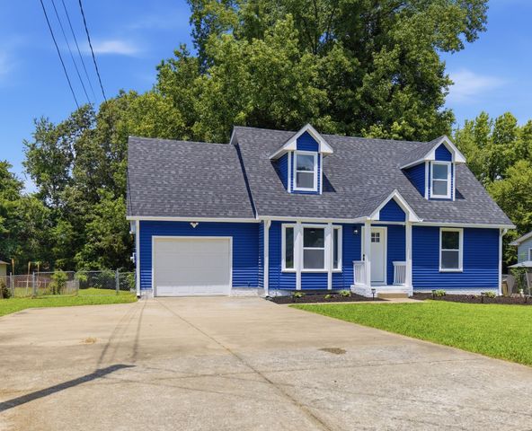 572 Donna Dr, Clarksville, TN 37042