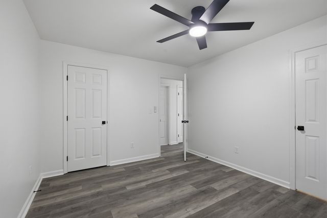 572 Donna Dr, Clarksville, TN 37042
