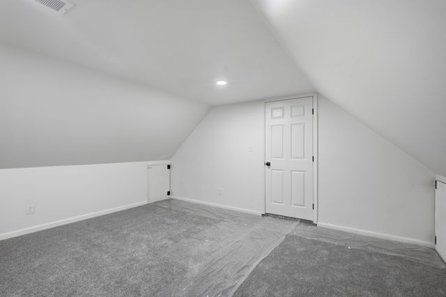 572 Donna Dr, Clarksville, TN 37042
