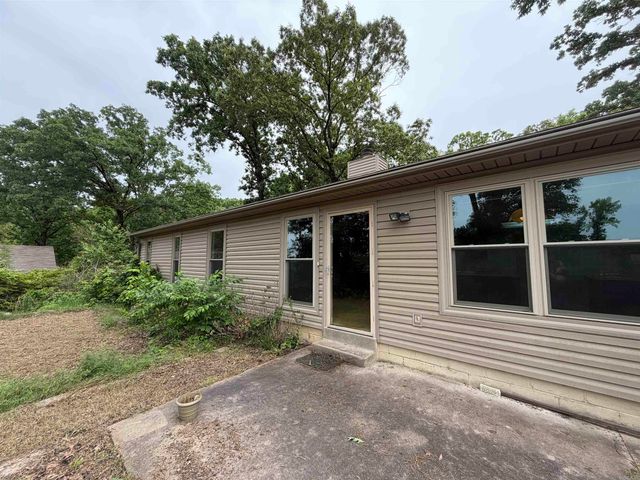 8 Markham Place Cir, Little Rock, AR 72211