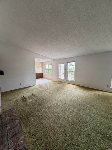 8 Markham Place Cir, Little Rock, AR 72211