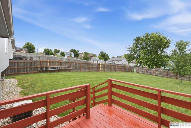 7817 Howell Street, Omaha, NE 68122