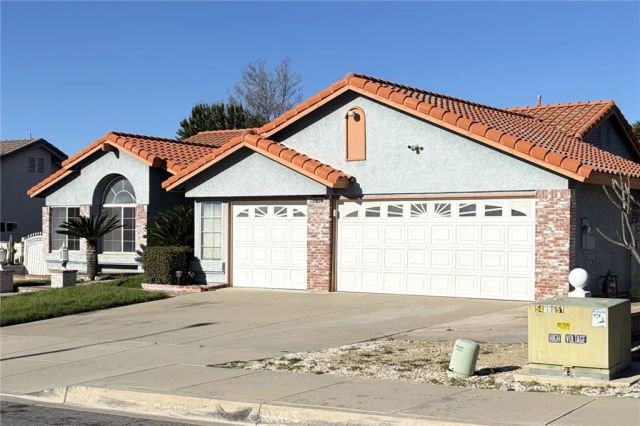 3834 N Silver Tree Court, Rialto, CA 92377