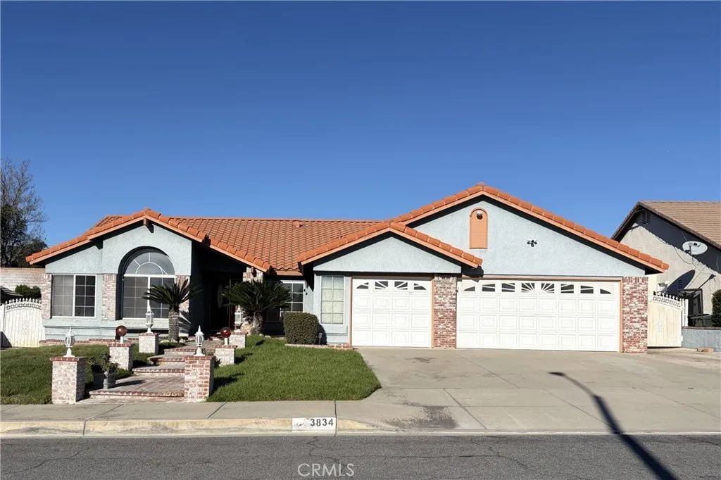 3834 N Silver Tree Court, Rialto, CA 92377