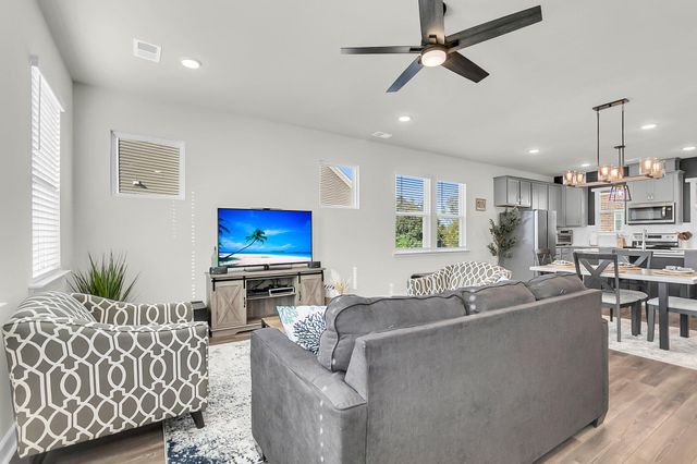 681 Mclernon Trace, Johns Island, SC 29455