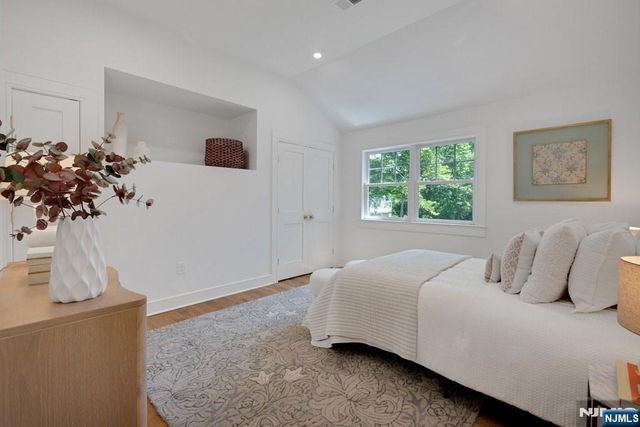 51 Brookside Terrace, North Caldwell, NJ 07006
