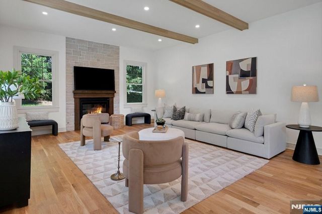 51 Brookside Terrace, North Caldwell, NJ 07006