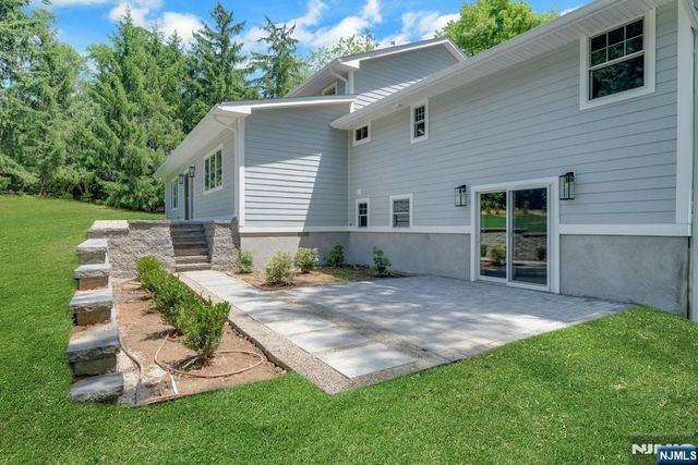 51 Brookside Terrace, North Caldwell, NJ 07006