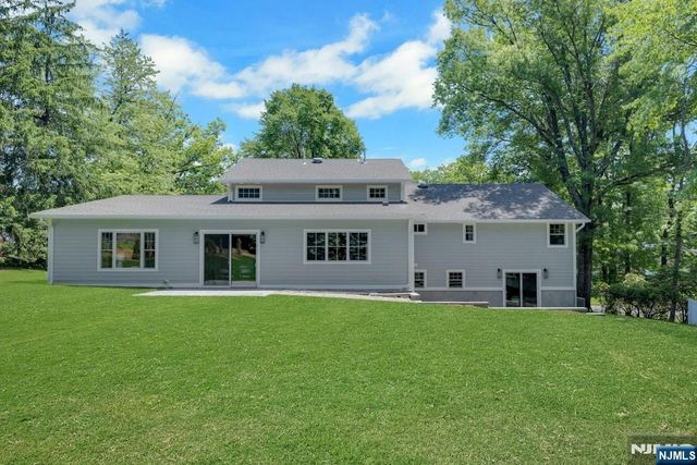51 Brookside Terrace, North Caldwell, NJ 07006