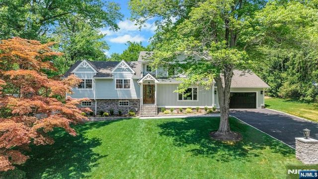 51 Brookside Terrace, North Caldwell, NJ 07006