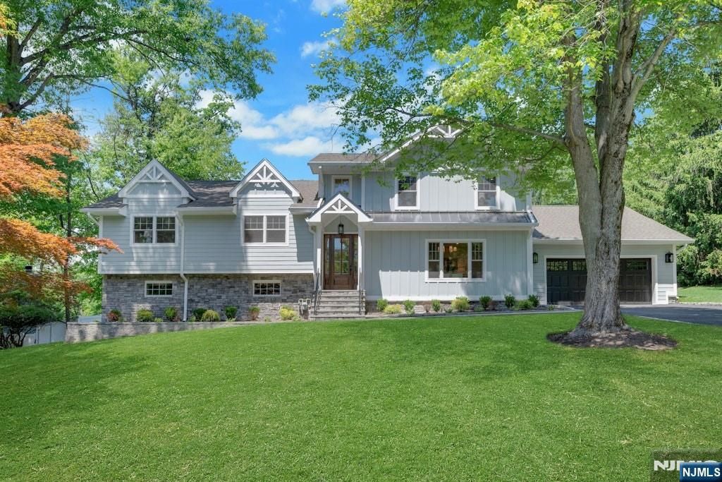 51 Brookside Terrace, North Caldwell, NJ 07006
