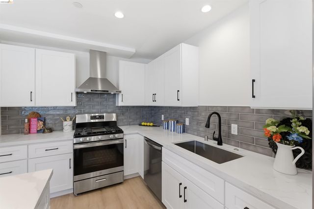 712 Masonic, Albany, CA 94706