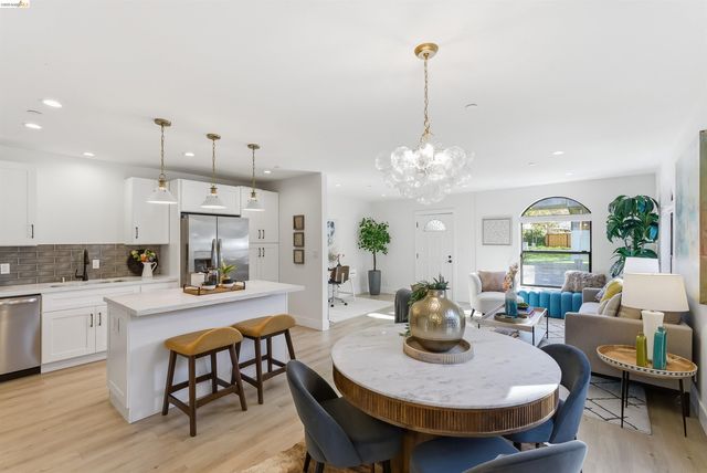 712 Masonic, Albany, CA 94706