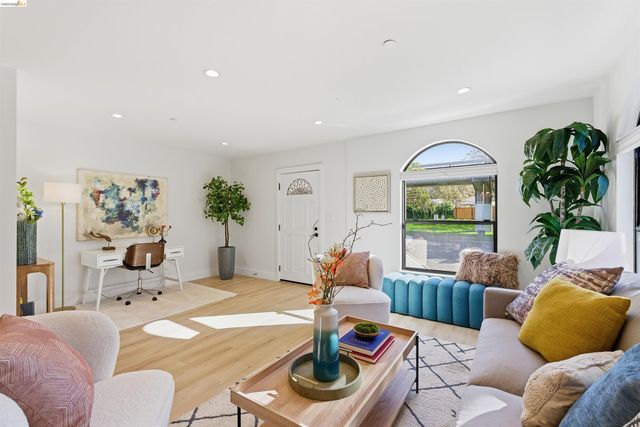 712 Masonic, Albany, CA 94706