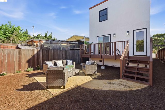 712 Masonic, Albany, CA 94706