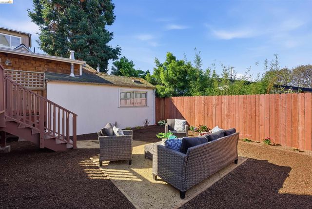 712 Masonic, Albany, CA 94706