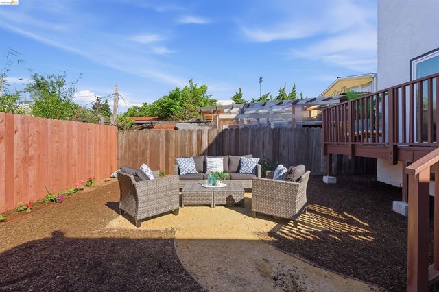 712 Masonic, Albany, CA 94706