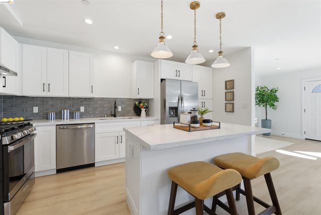 712 Masonic, Albany, CA 94706