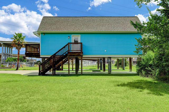 100 Grove Road D, Kemah, TX 77565