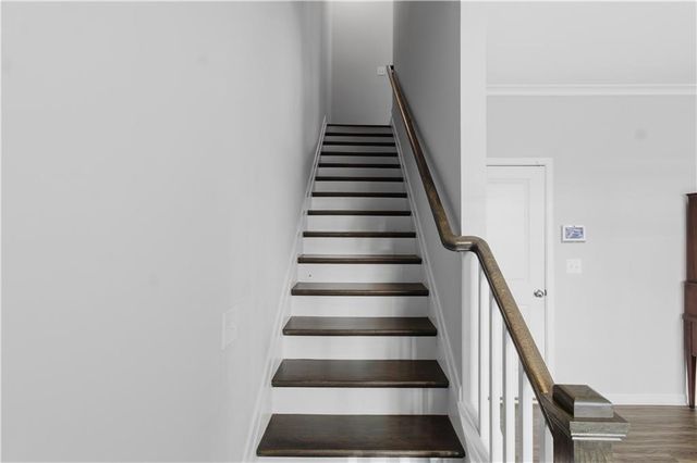 555 Broadview NE Place, Atlanta, GA 30324