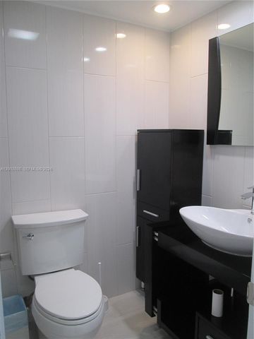 251 174th St 2208, Sunny Isles Beach, FL 33160