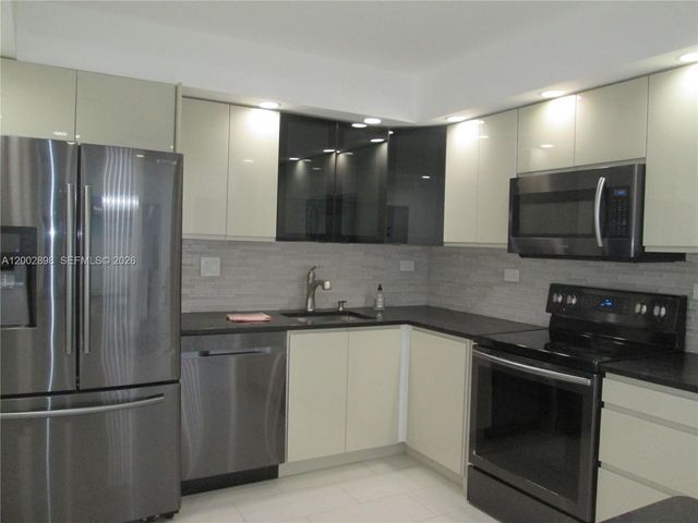 251 174th St 2208, Sunny Isles Beach, FL 33160