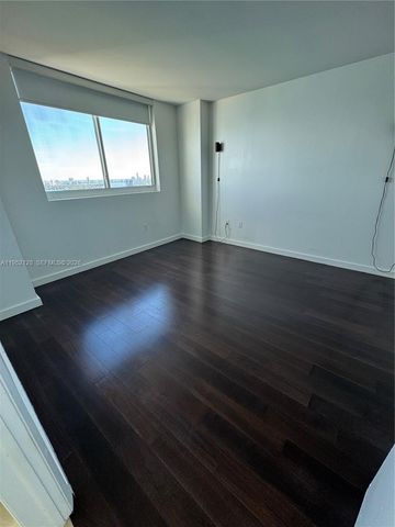 1800 N Bayshore Dr 2903, Miami, FL 33132