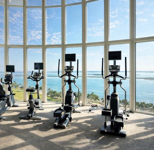 1800 N Bayshore Dr 2903, Miami, FL 33132