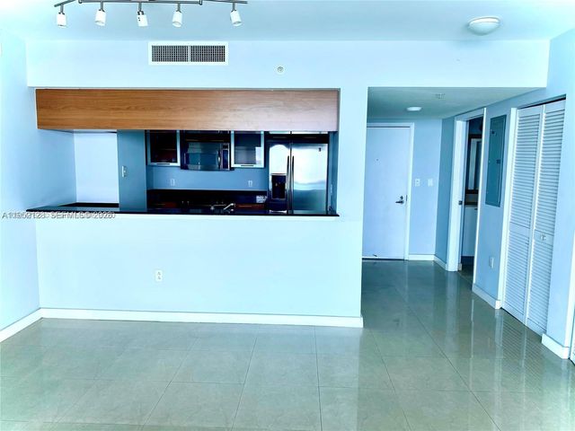 1800 N Bayshore Dr 2903, Miami, FL 33132