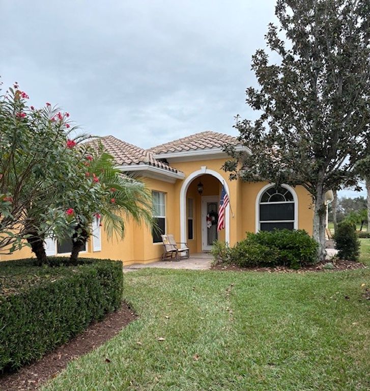 5235 Eleuthra Circle, Vero Beach, FL 32967