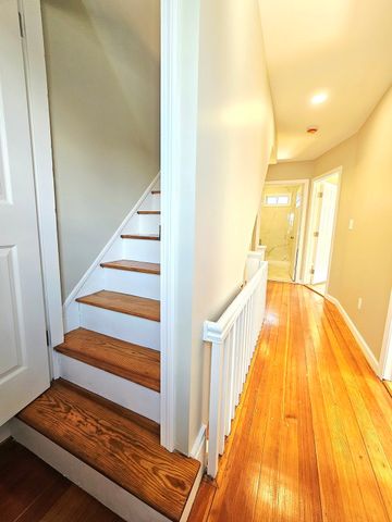 21-23 Arthur St 21, Methuen, MA 01844