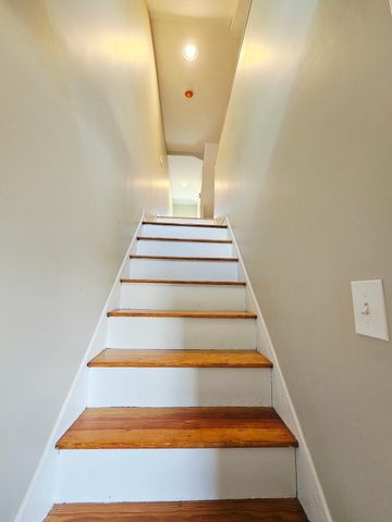 21-23 Arthur St 21, Methuen, MA 01844