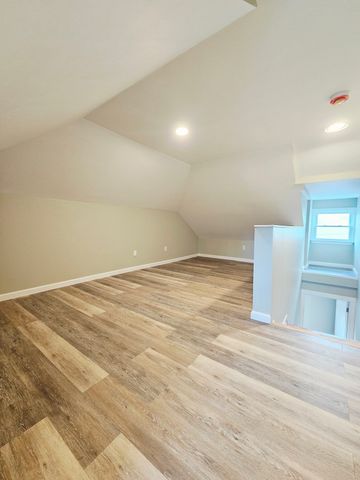 21-23 Arthur St 21, Methuen, MA 01844