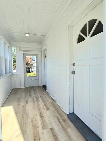 21-23 Arthur St 21, Methuen, MA 01844