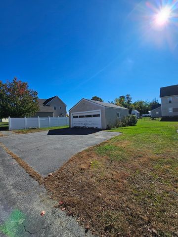 21-23 Arthur St 21, Methuen, MA 01844