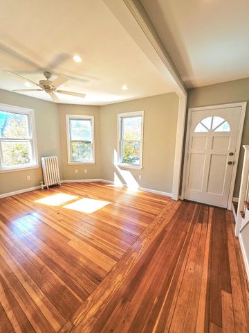 21-23 Arthur St 21, Methuen, MA 01844