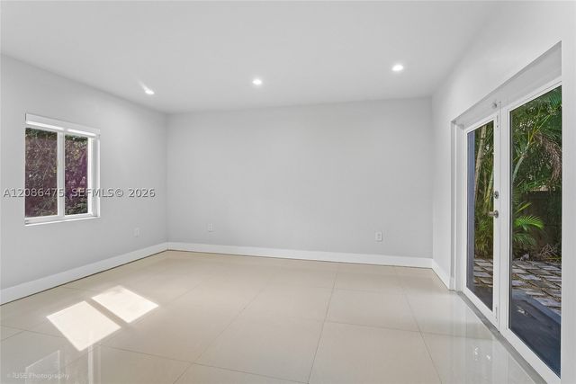 101 Palmetto Dr, Miami Springs, FL 33166
