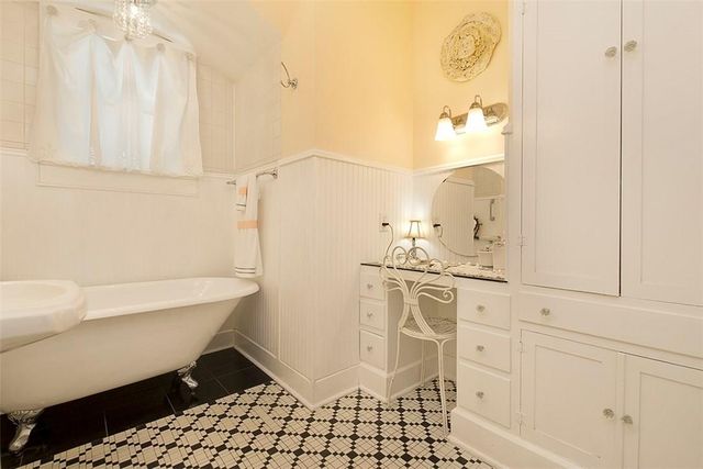 310 W University Ave 2, Georgetown, TX 78626