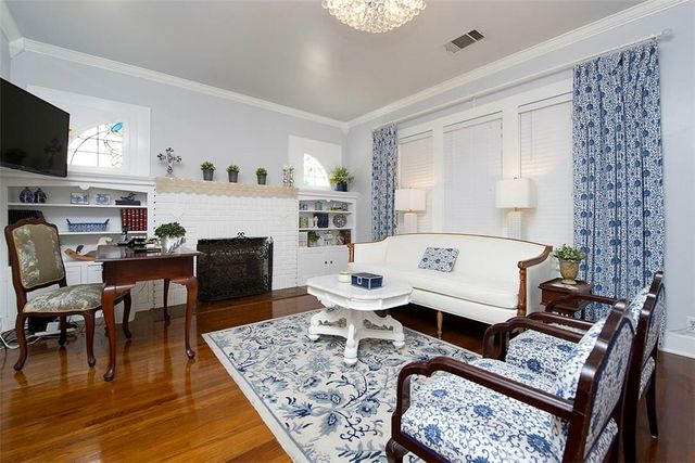 310 W University Ave 2, Georgetown, TX 78626