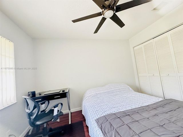 8952 NW 38th Dr, Coral Springs, FL 33065