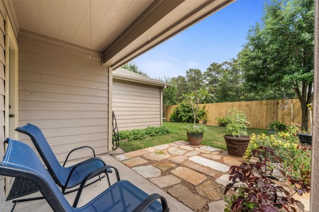 9750 Gulfstream Drive, Conroe, TX 77303