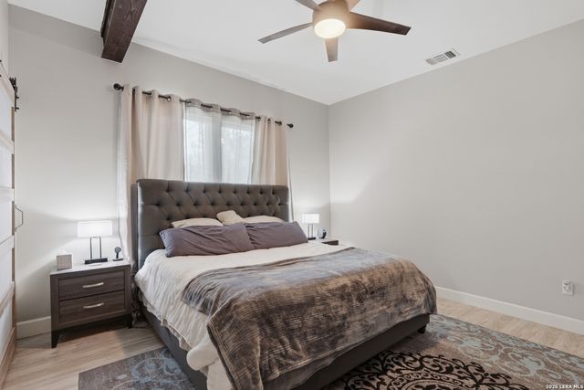 327 W Baylor St, San Antonio, TX 78204