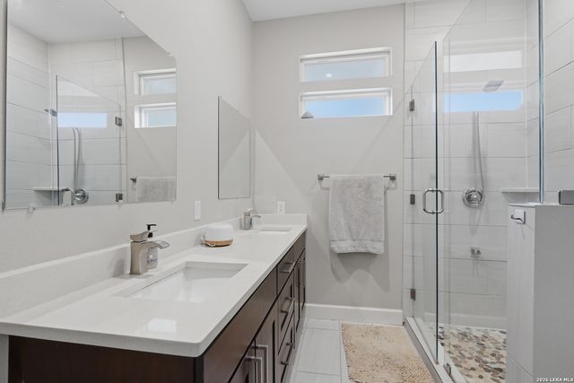 327 W Baylor St, San Antonio, TX 78204