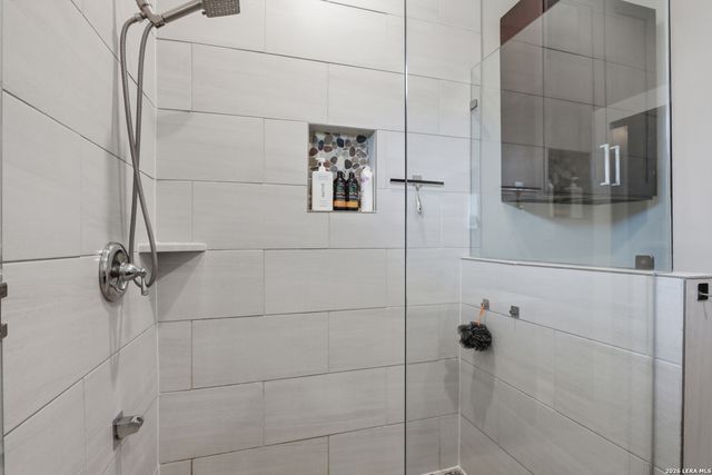 327 W Baylor St, San Antonio, TX 78204
