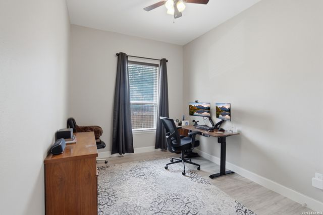 327 W Baylor St, San Antonio, TX 78204