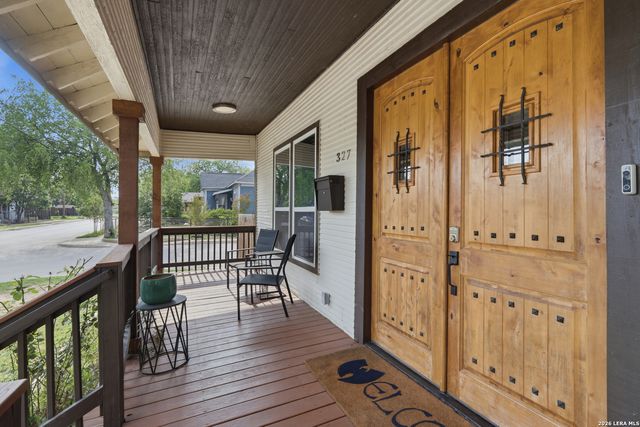 327 W Baylor St, San Antonio, TX 78204