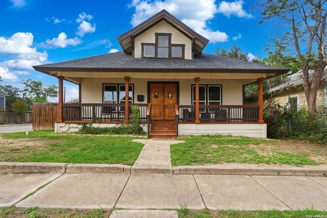 327 W Baylor St, San Antonio, TX 78204