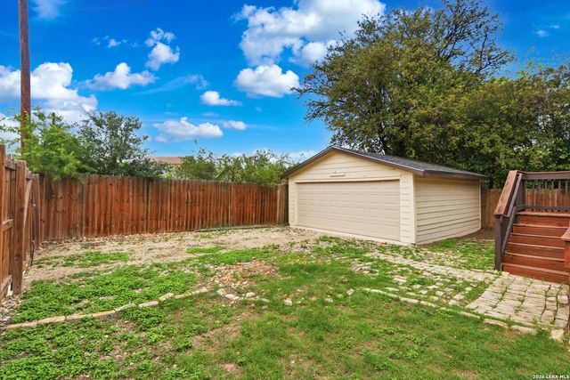 327 W Baylor St, San Antonio, TX 78204